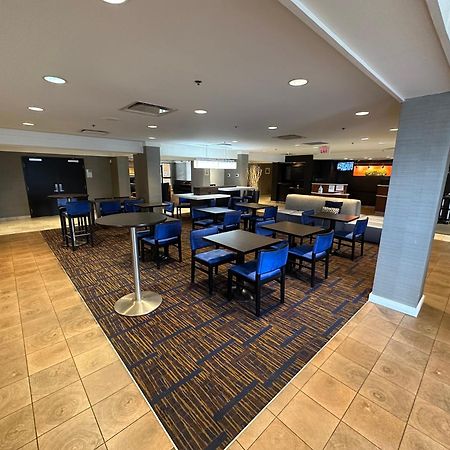 ホテル Sonesta Select Durham Research Triangle Park エクステリア 写真