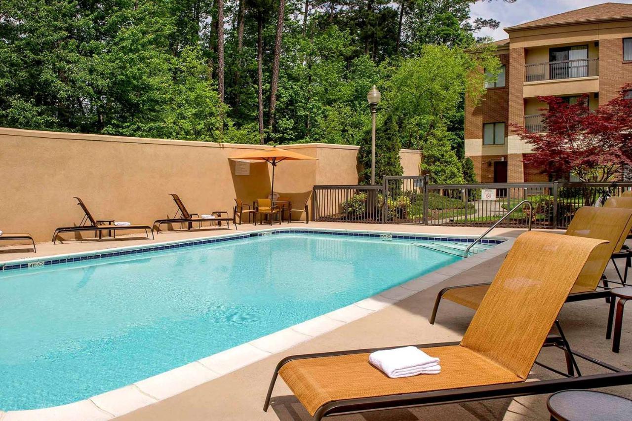 ホテル Sonesta Select Durham Research Triangle Park エクステリア 写真