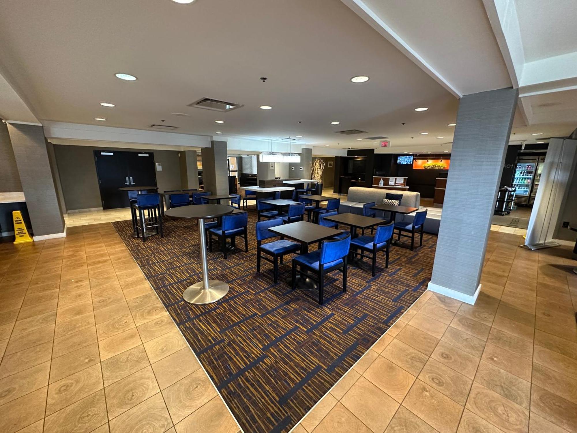ホテル Sonesta Select Durham Research Triangle Park エクステリア 写真
